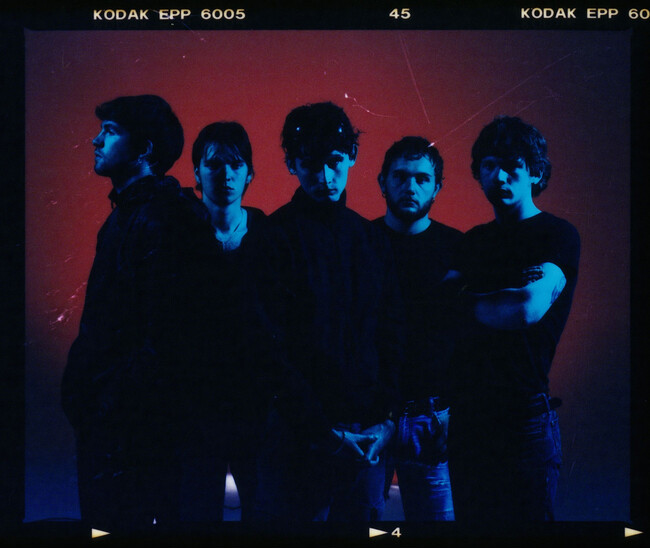 アイルランド発のインディーロック界の新星、Cardinals（カーディナルズ）が来たるデビューアルバムから表題曲「Masquerade」を発表、同名のアルバムは来年２月にリリース