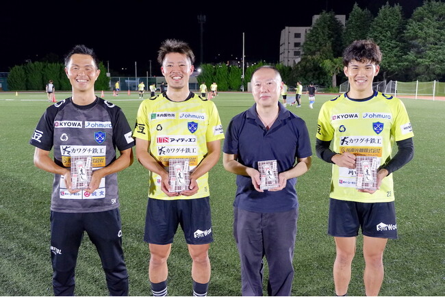 伊東の老舗駅弁店「祇園」、サッカークラブ「SS伊豆」の選手に“いなり寿し”を提供開始