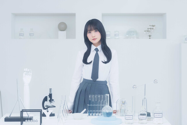 小倉 唯、ミニアルバム「Labo-Ratory」が2025年11月25日(火)に発売決定！新アーティスト写真やリリース記念イベント情報などが、一挙解禁！