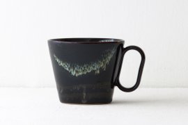生涯を添い遂げるマグ 小峰焼 八衛門窯 ブラック 生涯を添い遂げるマグ 小峰焼 八衛門窯 ブラック