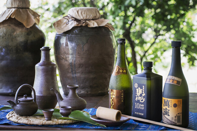 【星のや沖縄】ユネスコ無形文化遺産の泡盛文化に触れ、「泡盛を育てる」新体験プログラム「泡盛ディスカバリー」提供