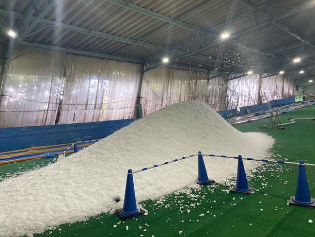 狭山スキー場2025-2026シーズン営業期間2025年10月31日(金)～2026年3月29日(日)に決定！冬到来！ゲレンデづくりは9月22日(月)より開始します。