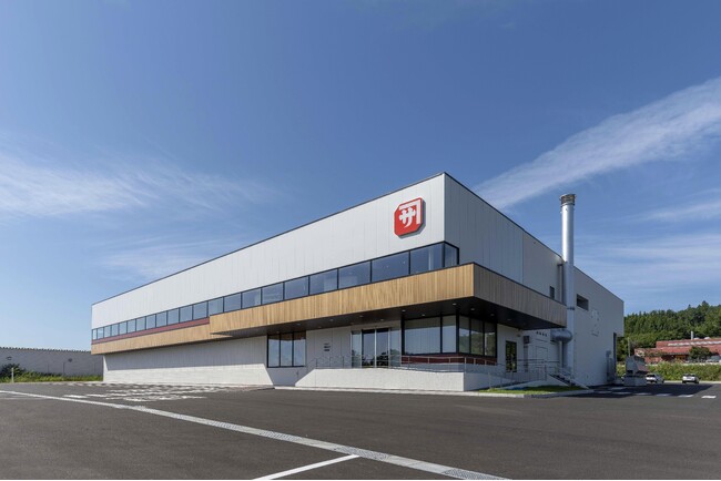 マルコメグループ、かねさに新しい生産拠点「かねさ顆粒みそ工場」と初の体験型施設「顆粒みそ体験館」が、2025年9月18日に開業　成長著しい顆粒みその生産能力が、従来の2倍に相当する1億食体制