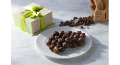 期間限定フレーバー「マカダミアナッツチョコレート コナコーヒーブレンド」、ホテルの開業記念日9/23(火•祝)に発売