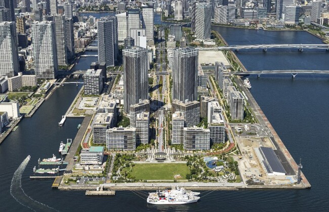 東京の最前列に登場する一対のシンボル、地上50階建ての超高層免制震タワー「HARUMI FLAG SKY DUO」竣工