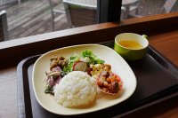 カフェをリニューアル！〜オーガニック野菜で学生の食と健康をサポート〜　--福岡女学院大学
