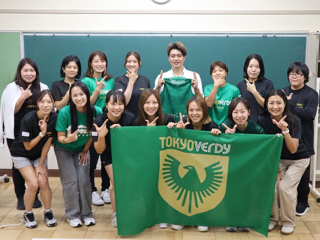【開催レポート】東京ヴェルディホッケーチーム向けに金融知識を伝える勉強会を実施