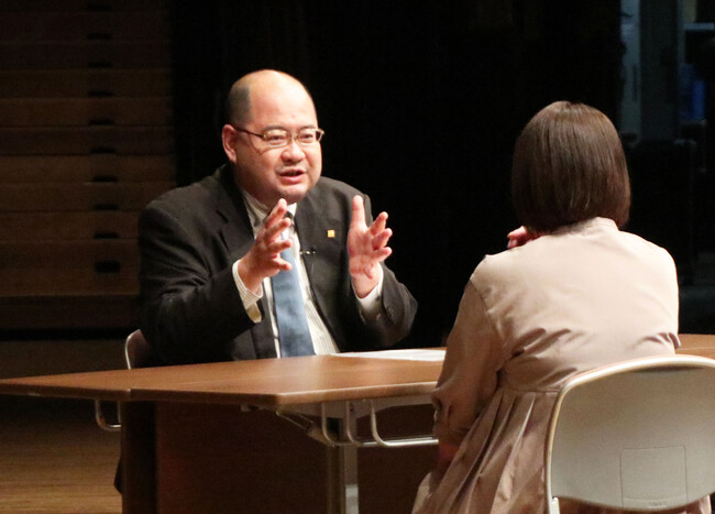 営業社員のお客さま対応力向上を目的として浅草公会堂で「第7回ロールプレイング大会」を開催