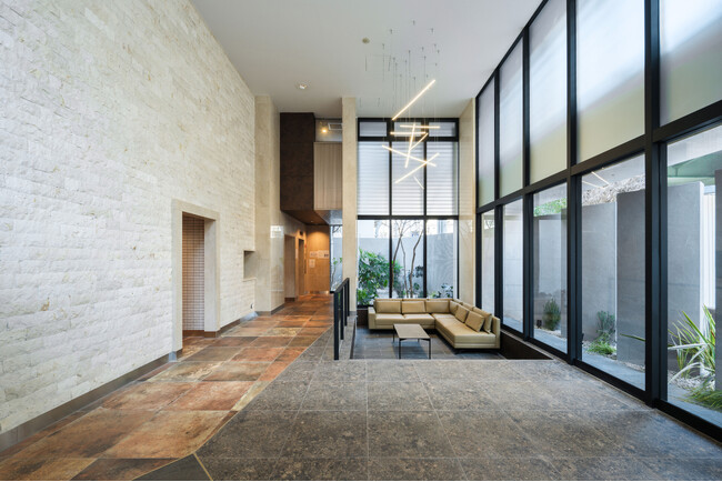 不動産再生のエー・ディー・ワークス 「U residence 淀屋橋」「U residence 桜新町」にて CASBEE(R)不動産評価認証「Aランク」を取得