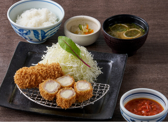 青山本店限定 「甘い誘惑モッツァレラチーズ巻きかつ膳」 10/1（水）より期間限定販売　～「とんかつ まい泉」 ×「FRESH CHEESE STUDIO」 コラボメニュー～