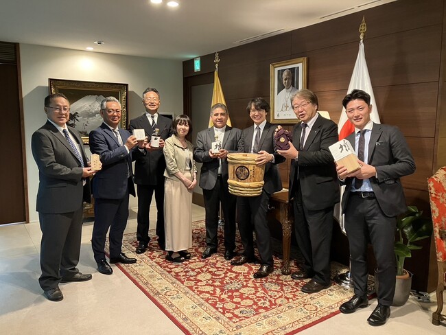 日光杉並木400年の祈りを纏う ― ローマ教皇庁・台北駐日代表処へ献上された唯一無二のジャパニーズウイスキー『哲／TETSU』10月よりファーストリリース発売開始