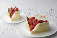 琵琶湖マリオットホテル　滋賀県産いちごを華やかにあしらった、オリジナルのクリスマスケーキ
「Christmas Cake -The White Jewel Box-」を発売