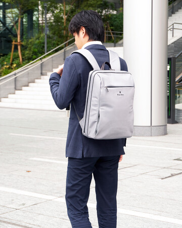 Furbo(フルボ)から、大きく開いて荷物の出し入れがスムーズな新作バッグ「VERSO(ヴェルソ)」シリーズ登場！