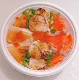 「炙りホタテとサーモン堪能丼」 「炙りホタテとサーモン堪能丼」