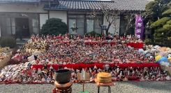 心を込めて、思い出のお人形に最後のありがとうを。「人形供養祭」が11月13日に平塚で開催、雛人形・五月人形・ぬいぐるみ・ガラスケース入りなど広く対応