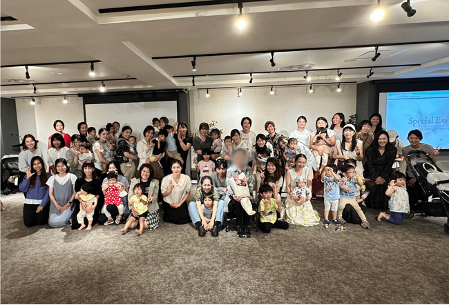 幸せな赤ちゃん育児を叶える「0歳からのママスクール(R)」、100人規模のオフ会を開催!