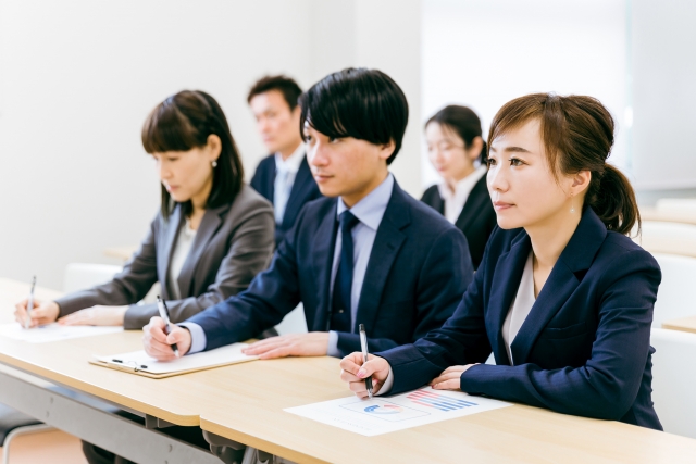 満足度の高い企業研修ランキング【ANAビジネスソリューション】が初の総合2冠 『企業研修 新卒社員向け公開講座』【ANAビジネスソリューション】が7年ぶり2度目の総合1位（オリコン顧客満足度(R)調査）