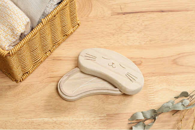 累計5万個突破の人気商品『猫ひげケース』に新デザイン登場！