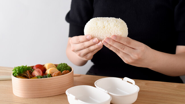 冷凍ご飯がまるで専門店のほどけるおにぎりに！
