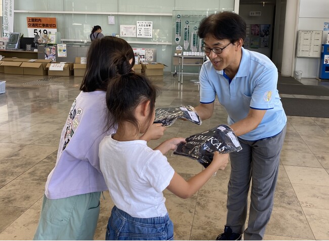 「衣類ドライブ」活動 埼玉県内のマルエツ5店舗で実施