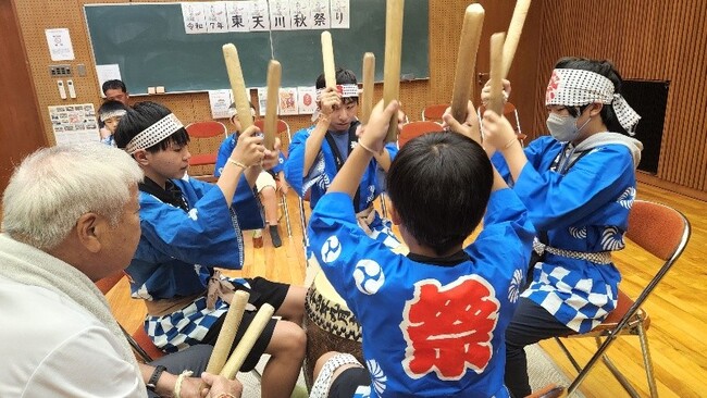 五穀豊穣を願う太鼓巡業が今年も高槻市の東天川地区で開催