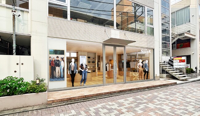 高さ2.0mの巨大ガチャ「モンスターカプセル」がSATUR（セター）原宿旗艦店に出現！オープン当日を含む3日間、購入者向け施策を盛り上げる！