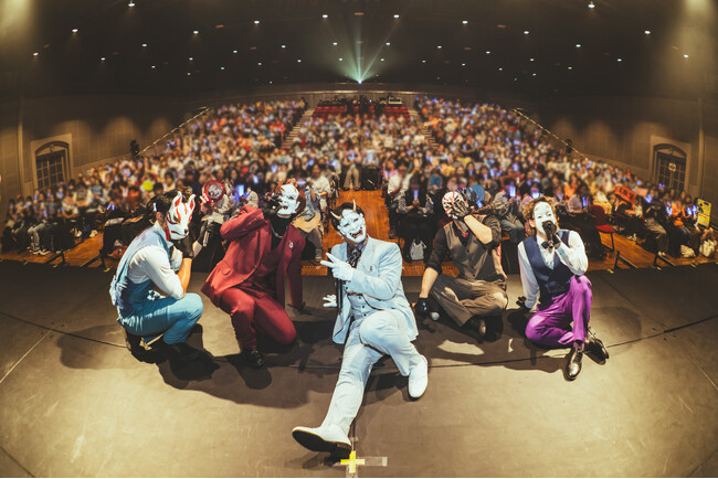 謎のお面ダンス集団「O-MENZ」全国各ファンミーティングにて、7大コラボを発表！第1弾コラボ「O-MENZ×ばくだん焼き」始動、「百戦錬磨ー新ー」の謎に包まれた“新プロジェクト”を発表！