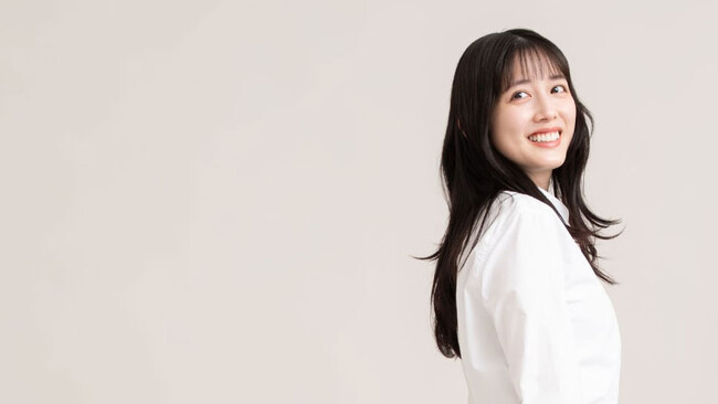 株式会社スピーディは、沖縄出身の俳優・松田るかとエージェント契約を締結しました。