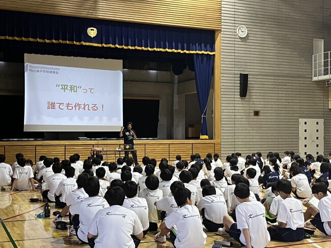 柏の葉中学校で1年生148名に講演・全クラス巡回ワークショップを実施