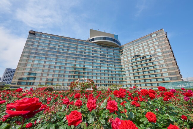 開園から25周年。秋は3万輪の赤薔薇が咲くRed Rose Gardenへ!