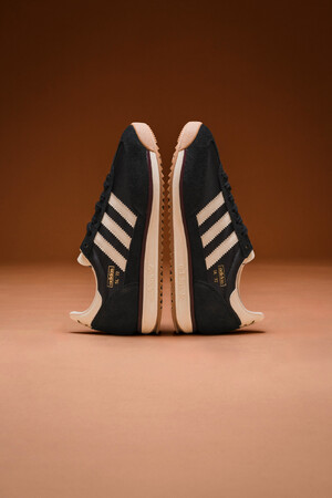 【adidas Originals for EDIFICE/IENA】SL72 RS Exclusive モデルを発売