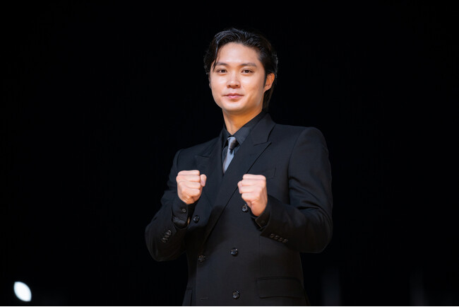 ジャパンダートクラシックに磯村勇斗さんが来場！表彰式プレゼンターやミニトークショーでジャパンダートクラシック当日を大いに盛り上げました！！
