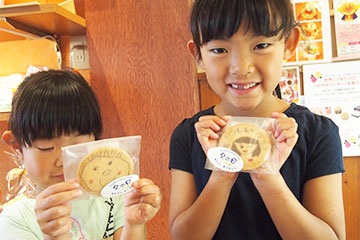 男の子も女の子も楽しめる参加型イベントが誰でも手軽に開催できる『お菓子にお絵描きプリントキット』レンタル開始！