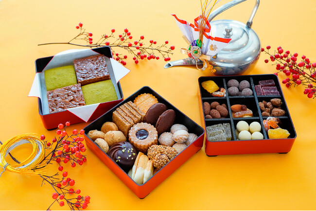 【ホテル長楽館】新春を彩るスイーツおせち「お菓子なおせち」2025年10月10日（金）より予約受付開始