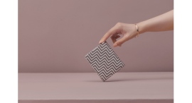 400年以上の歴史がある伝統工芸品「印伝」が現代デザインと融合「INDEN・YA×JIZAING」 POPUPショップが10/10(金)登場! 400年以上の歴史がある伝統工芸品「印伝」が現代デザインと融合「INDEN・YA×JIZAING」 POPUPショップが10/10(金)登場!