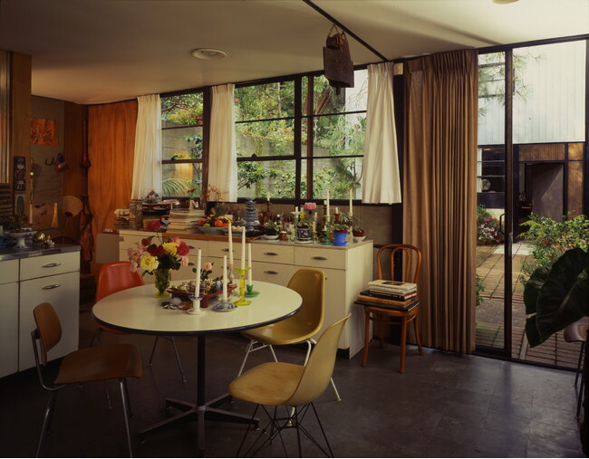 【Herman Miller】デザインアイコン「Eames Shell Chair」誕生75周年を記念し、2025年秋 アニバーサリーイベントを開催