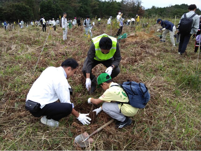 １０月１９日（日）滋賀県甲賀市育樹を実施