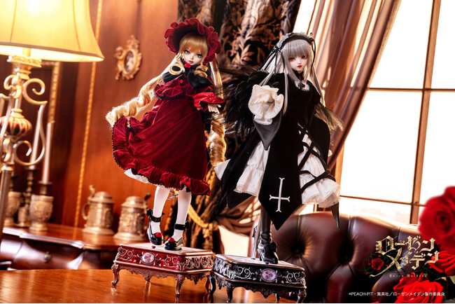 DOLKより『ローゼンメイデン』真紅・水銀燈をイメージしたドールスタンドが期間限定で受注販売スタート