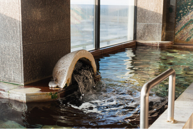 【愛知・知多半島】WOOD DESIGN PARK NOMA、宿泊者限定「ホテル小野浦」温泉入浴チケットを10月より配布開始