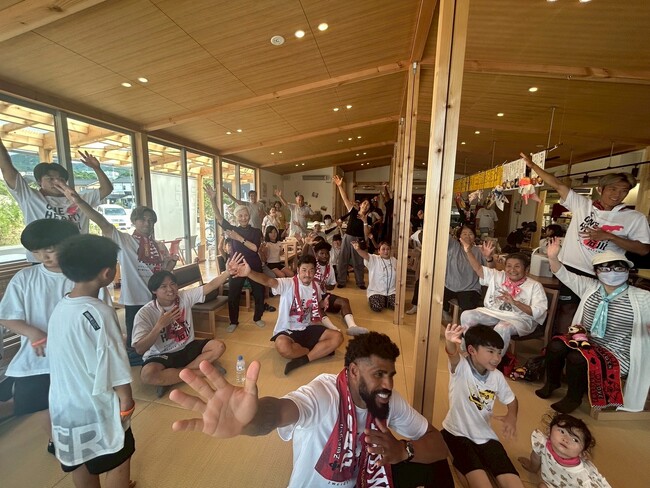 スタジアムで再会｜【10/19(日)岐阜戦】輪島市仮設住宅にお住まいの方を試合にご招待