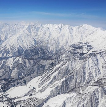 長野県HAKUBAVALLEY 「つがいけマウンテンリゾート」“最新鋭の人工降雪機11台増設”全長4,000m「ループ4000」でシーズンインから快適滑走！