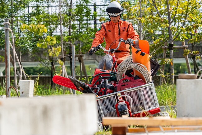 【堺市消防局開発協力】 災害用電動アシスト自転車「レスキューバイク」ジャパンバイクショー2025にてサカイサイクルブースにて初公開
