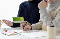 4人に1人が「100万円以上の預貯金の預け替え」を実施
昨年調査比で「金利重視」層が急増　預金者の意識変化が鮮明に