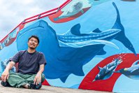 長野・軽井沢の古民家再生の現場でプロアーティストのライブペインティングを開催