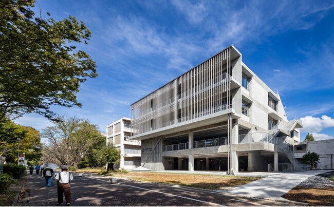 千葉大学 工学・情報学系講義棟と工学部10号棟（建築学コース棟）改修が、2025年度グッドデザイン賞を受賞