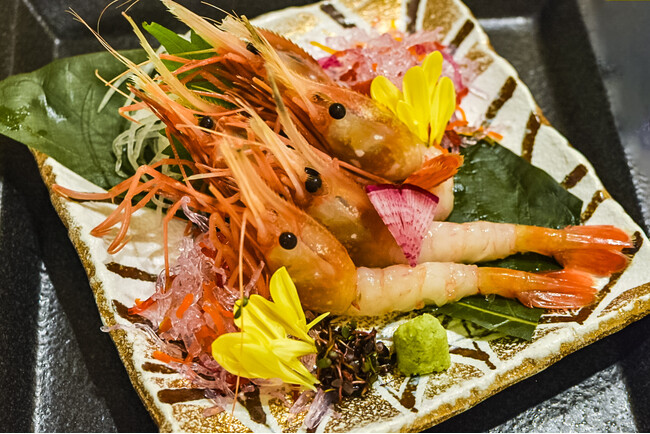 【北海道洞爺湖温泉/絶景の湯宿洞爺湖畔亭】夕食を豪華に彩る一品付きプランをご用意たしました。