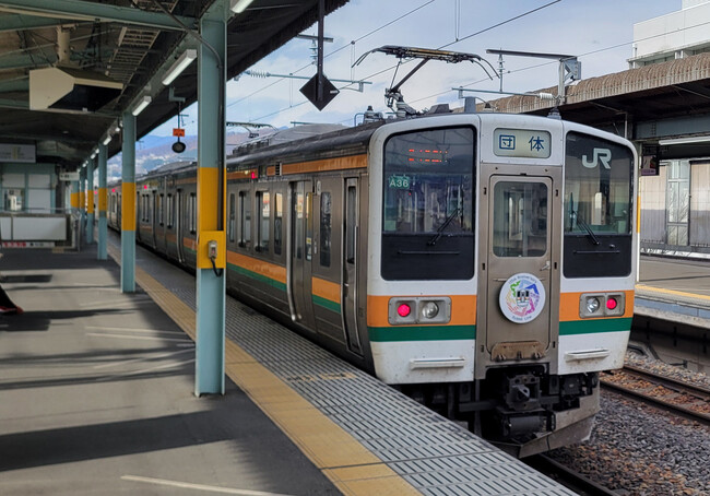 両毛線沿線のワインと食を車内で楽しめる特別列車を運行します！