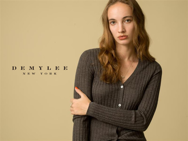 【DEMYLEE】BUY NOW, WEAR NOW !季節の移ろいを楽しむ、DEMYLEEの新作ニットコレクション