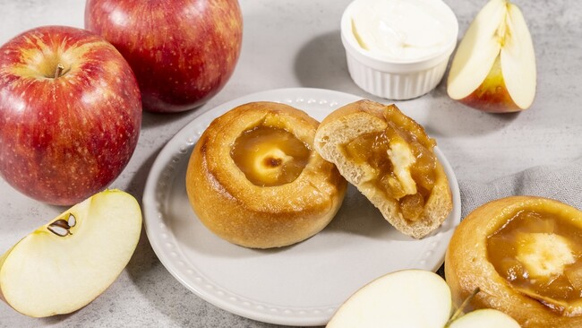 中華まんの域を超えた!？秋の味覚を味わうあったかスイーツ世界No.1（※）パティシエ 安食雄二シェフ 監修第3弾！「紅茶香るアップルフロマージュ」を10月21日（火）から発売