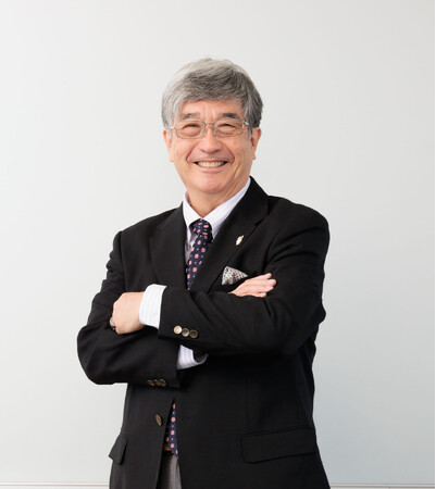 2026年4月より新学長に真田 幸光(現・嘉悦大学副学長)が就任。